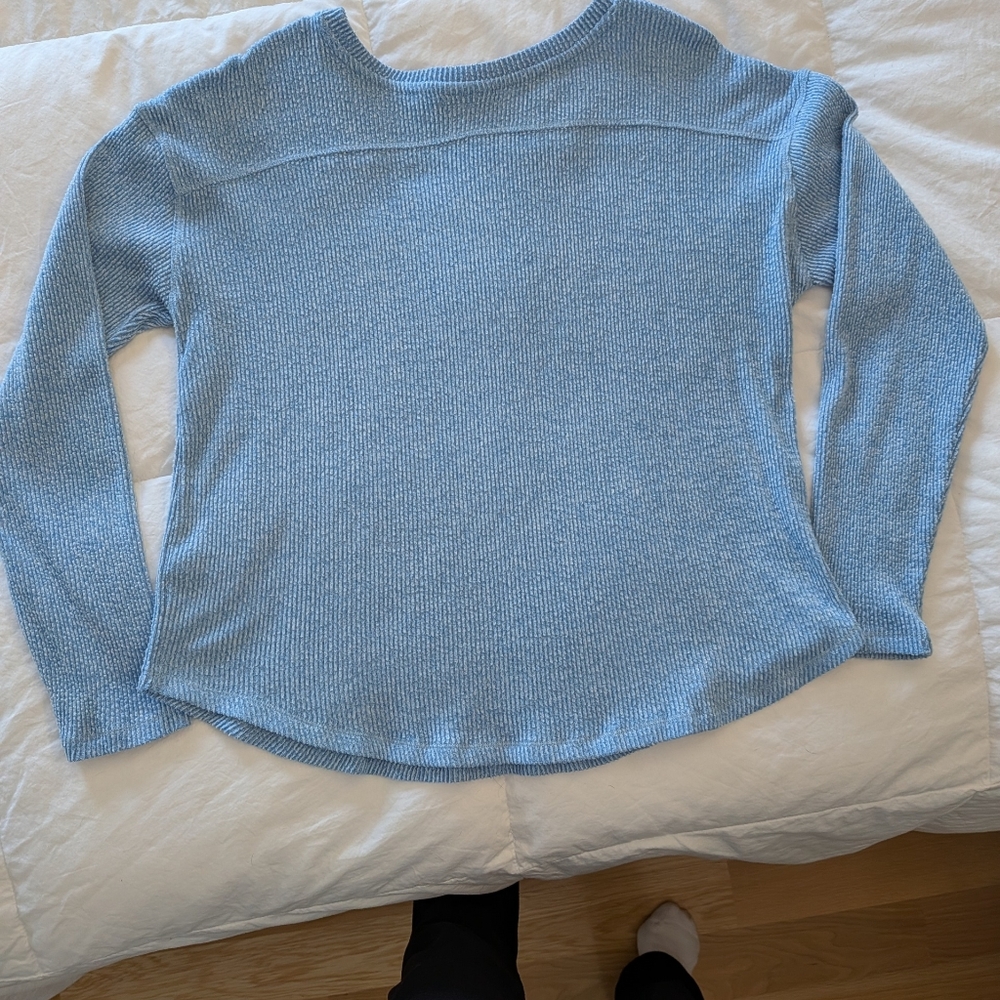 Sky Blue Ribbed Knit Size L - Picture 4 of 4